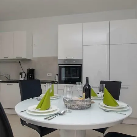 Jasna Apartment Prigradica